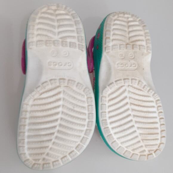 Crocs LOL Doll Clogs Slip On Shoes With Jibbitz Girls 10 Water Shoes White - Picture 7 of 8